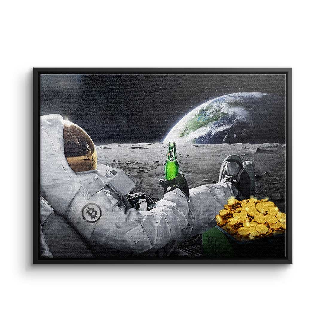 Tablou canvas astronaut cu bitcoin pe lună – decor cameră gaming